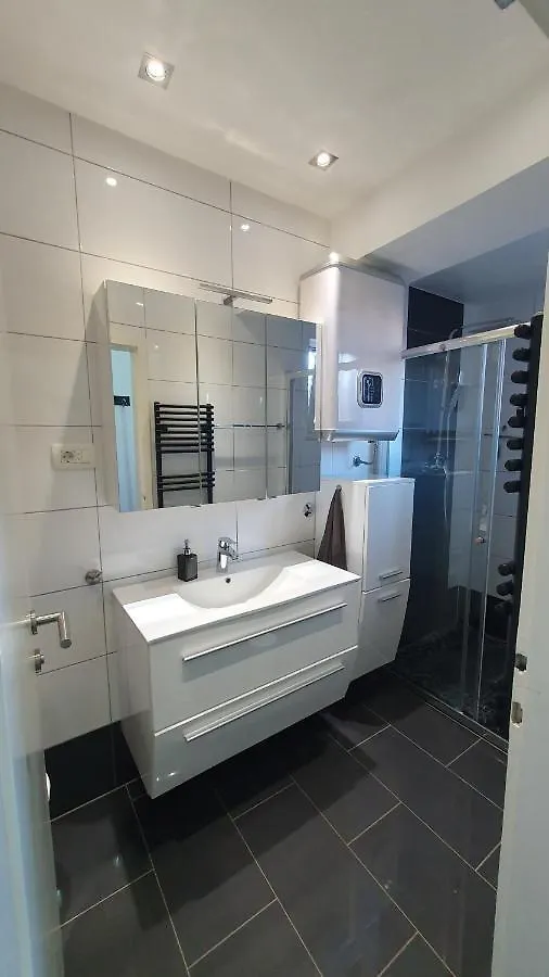 Apartment Cicko Trogir 0*,